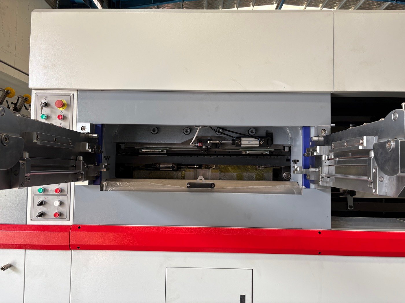 Die Cutting + Stripping Machine 2