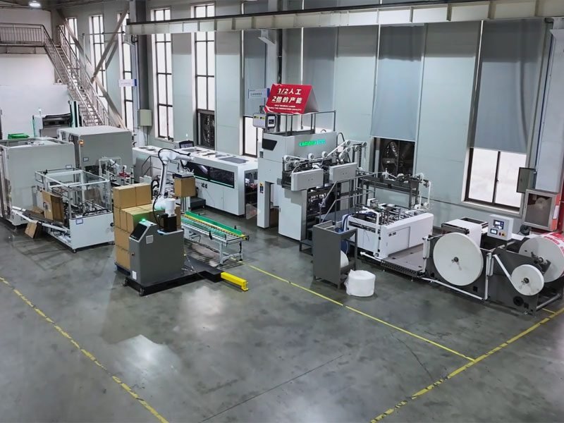 OYANG Machinery Tech17 260S AIA Intelligent Automation Paper Bag Production Shopping Paper Bag Making Machine detail 2