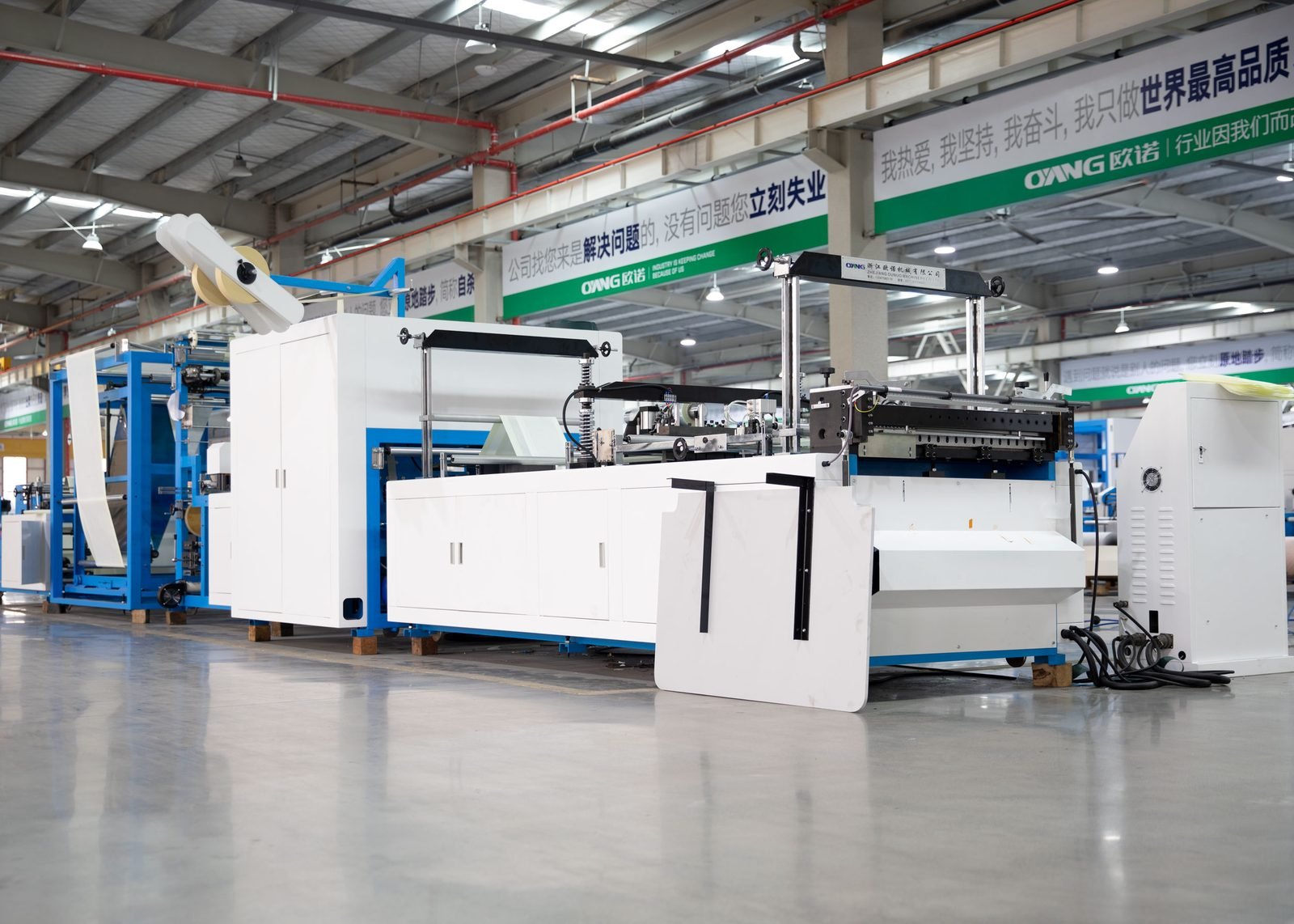 SMART 17-XB 700/800 Non Woven 5 in 1 Bag Making Machine with Handle Online detail 4