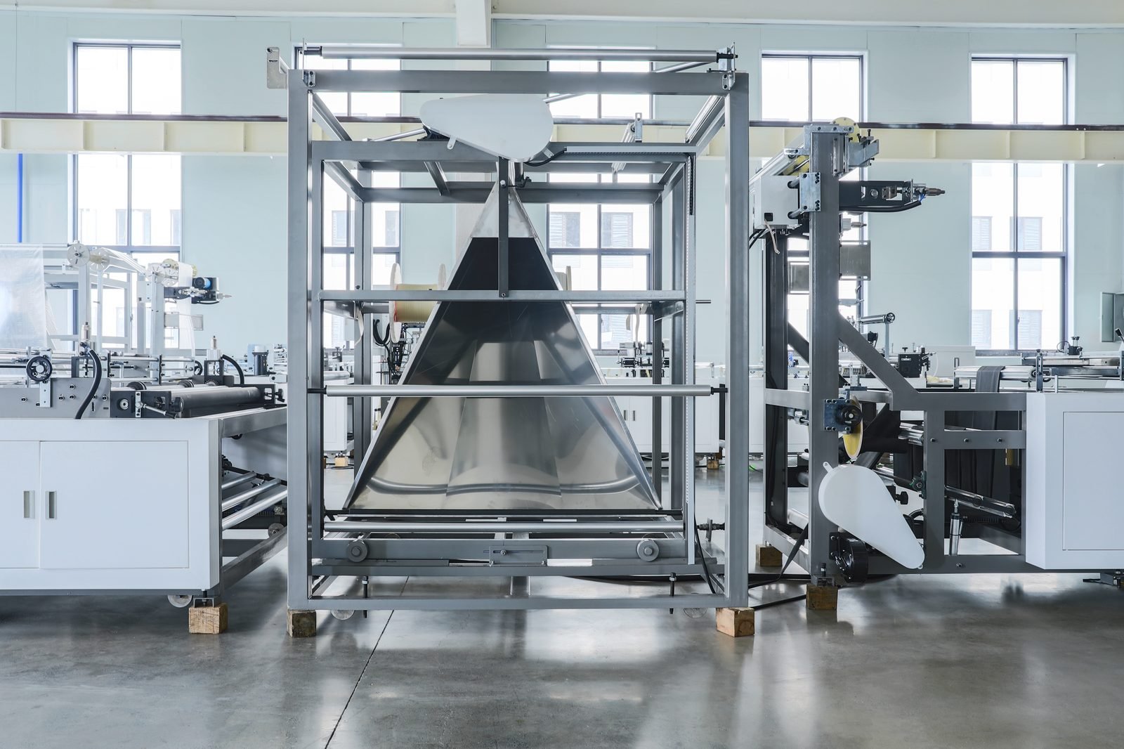 ONL-B700 Non-Woven 5 in 1 Bag Making Machine (without Handle Online) detail 3
