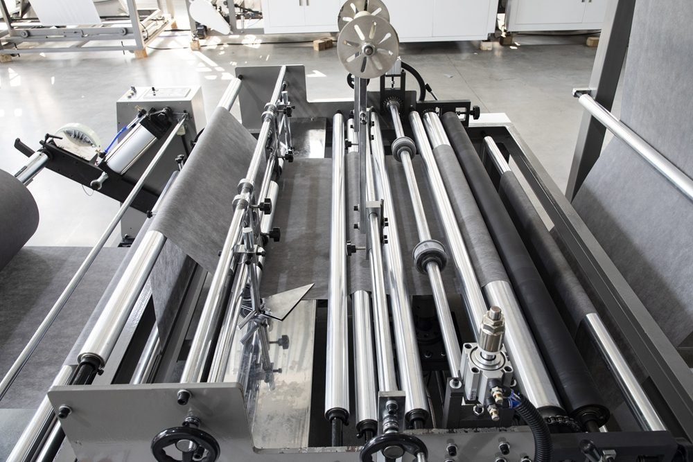 Oyang 15 CP700/800 Non-Woven T-Shirt Bag Making Machine detail 12