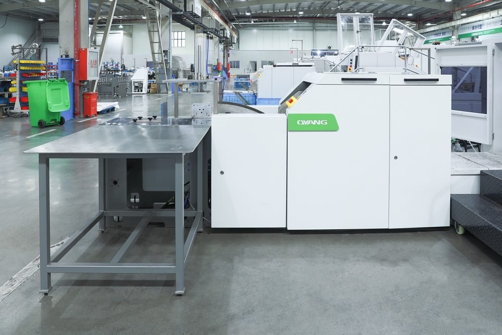Intelligent High Speed single/Double Cup Paper Bag Making Machine detail 10