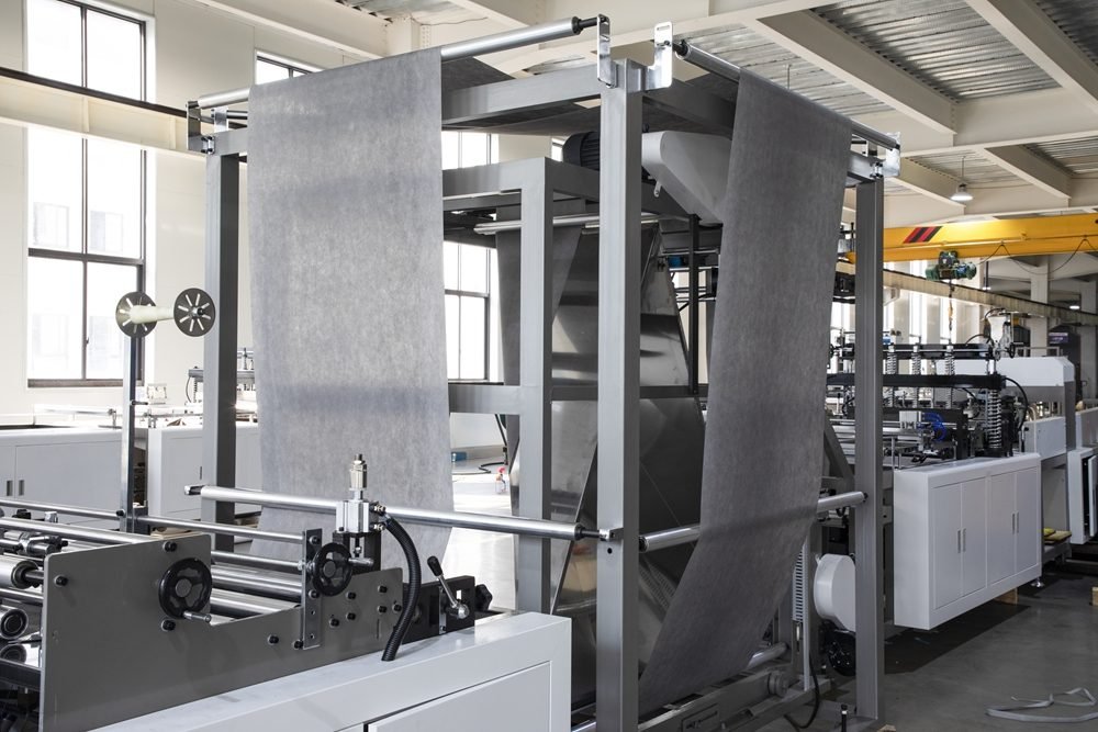 Oyang 15 CP700/800 Non-Woven T-Shirt Bag Making Machine detail 4